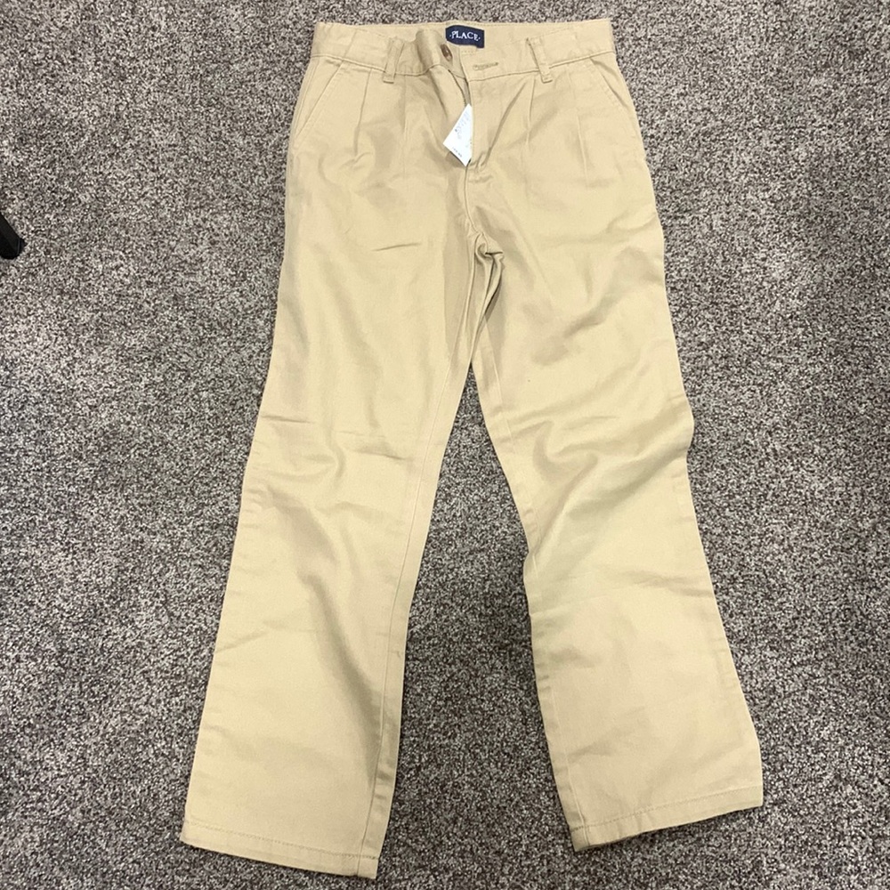 New with tags Khaki pants